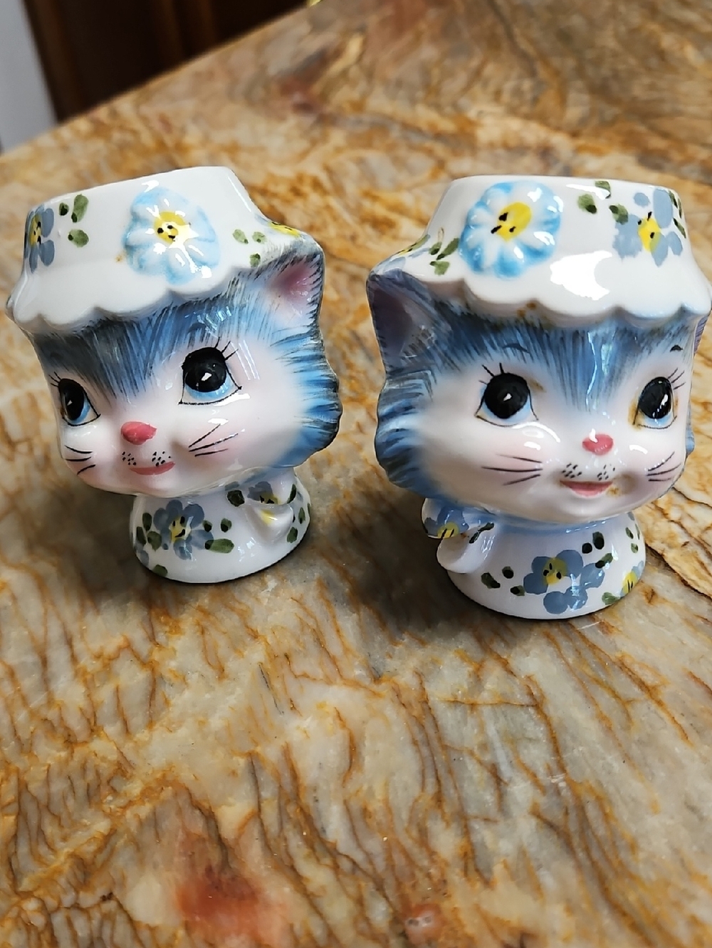 Vintage Lefton Miss Priss ceramic salt and pepper shakers, likely from the 1950s